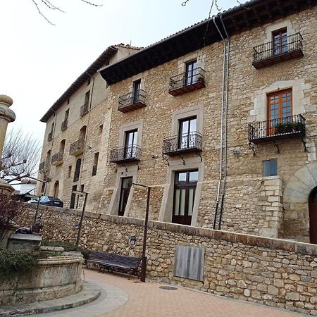Dúplex Dels Estudis Morella Exterior foto